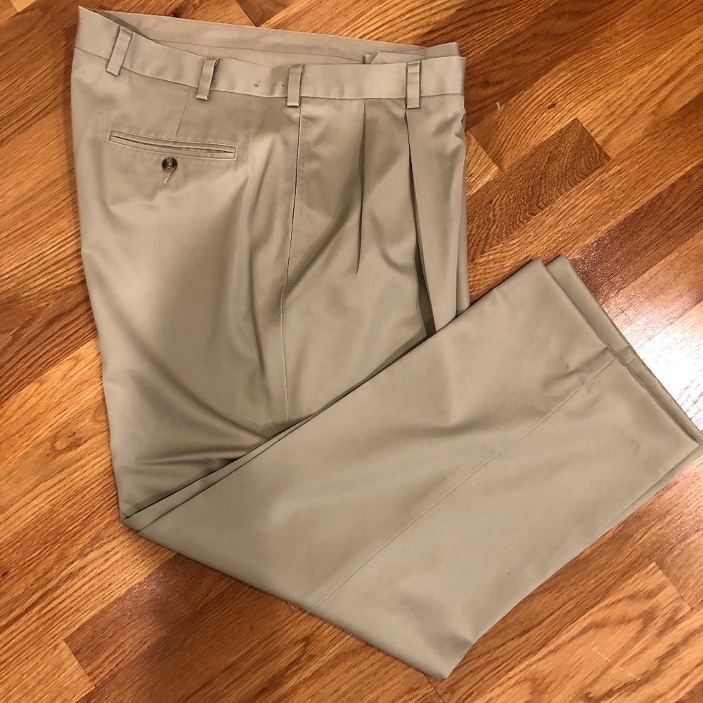 Jos. A. Bank men's khaki dress pants size 38W 30L